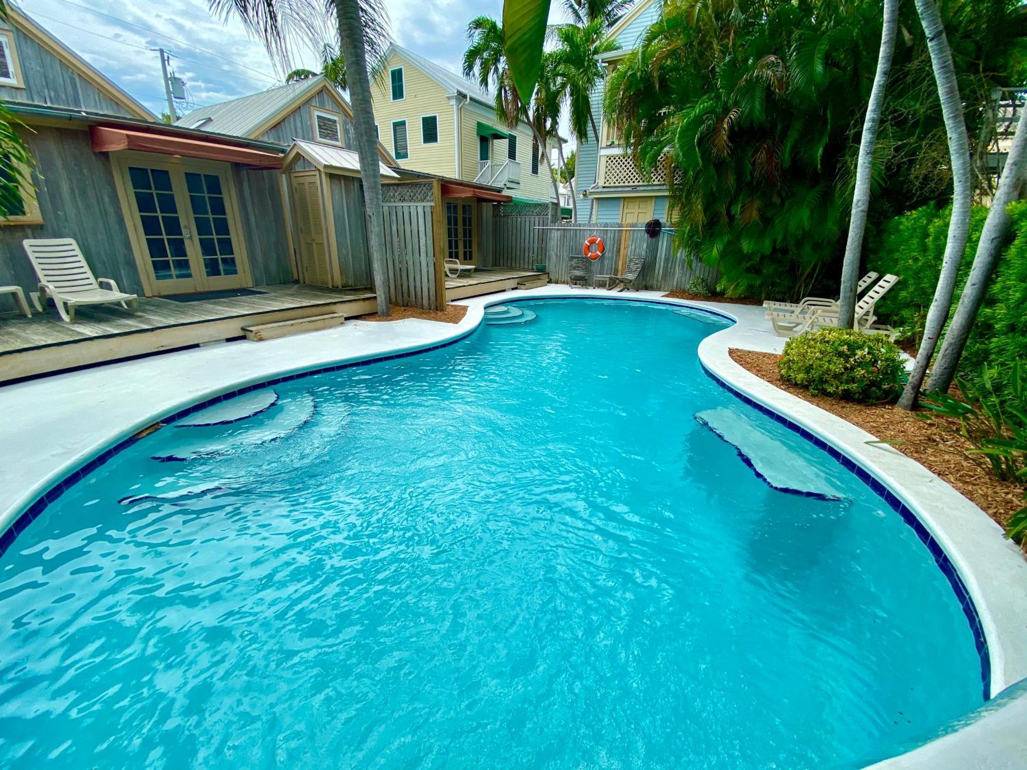 Petes Cottages Key West Bagian luar foto